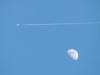 Avion y luna