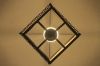 Simetria de farola con reflejo central