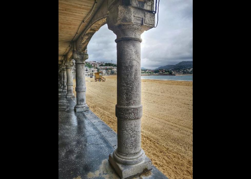 Amaneciendo desde el voladizo