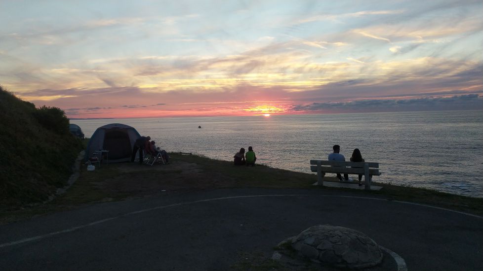 Anochecer en el camping del faro