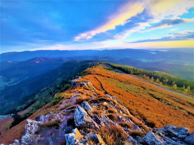 Atardecer en el Parque natural de Urkiola.