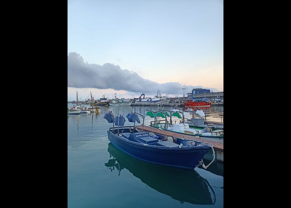 Barcoa y nubes al atardecer 