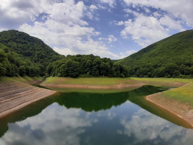 embalse de leurtza