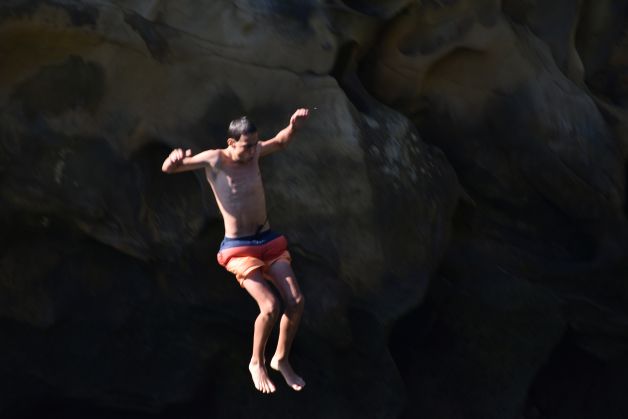 GRABITATEA / GRAVEDAD