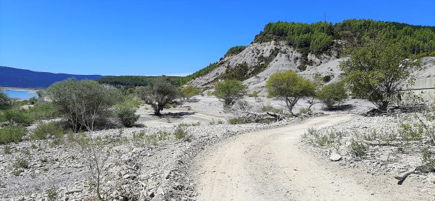 Paisaje de western en Zaragoza.