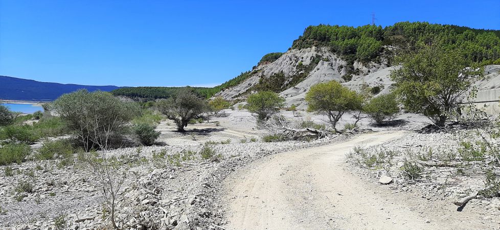 Paisaje de western en Zaragoza.