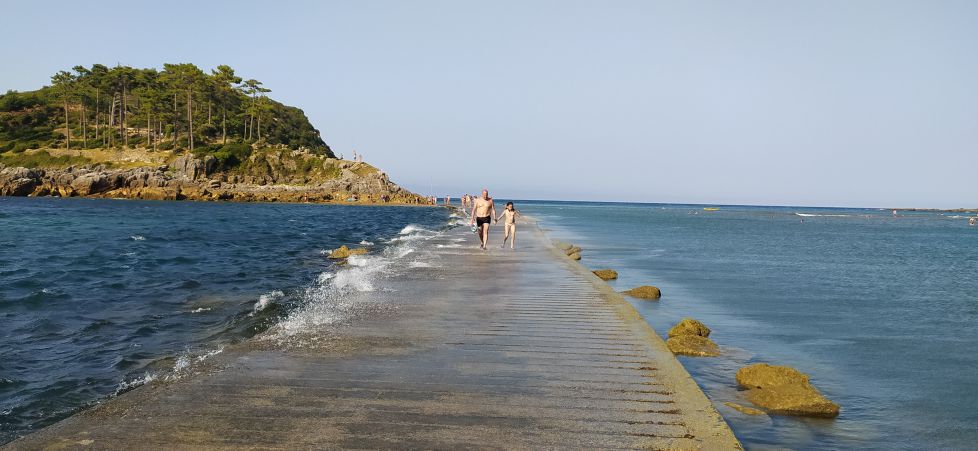 Pasarela hacia la isla San Nicolás 