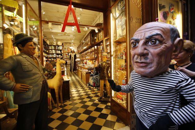 Personajes de cartón