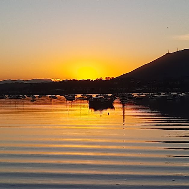 Txingudiko badia ilunabarrean