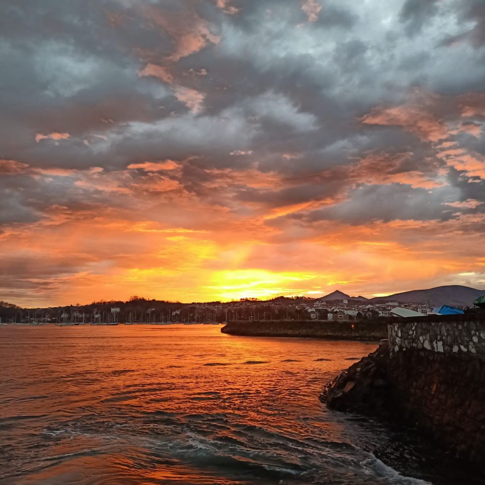 Amanecer en el puntal