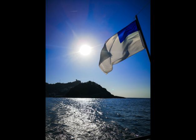 B3GD. Donostia a contraluz.