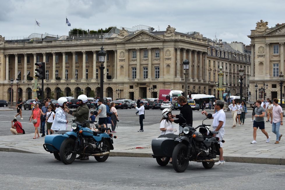 KASKOAREKIN / CON CASCO