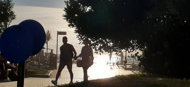 PASEO ROMANTICO AL ATARDECER