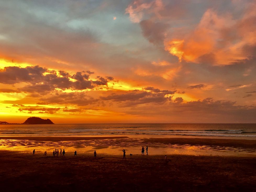 Precioso Atardecer en la playa de Zarautz 