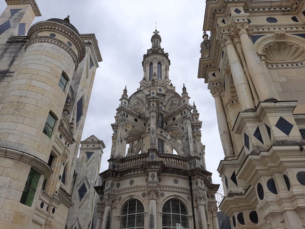 torres sobrecogedoras.