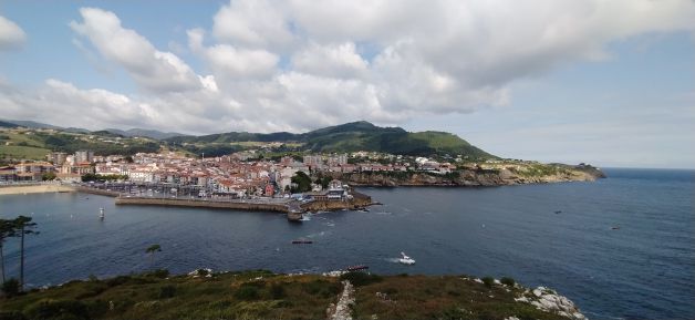 Vistas de Lekeitio desde la isla