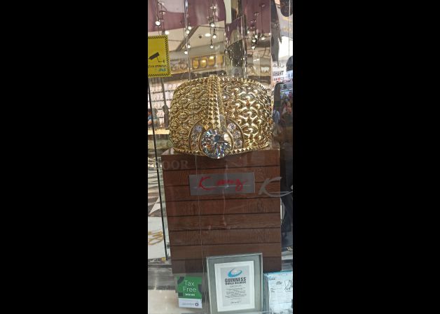 Anillo Oro y diamantes. 