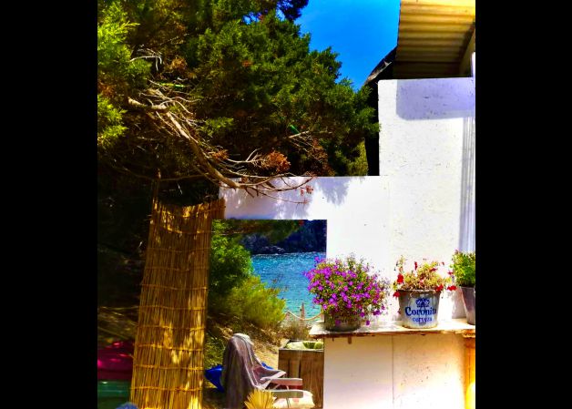 El mar reflejado en un espejo