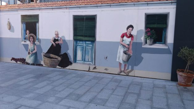 Bella estampa en una pared.