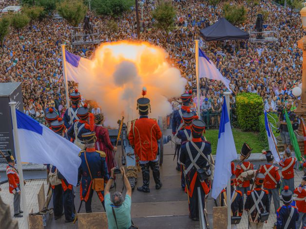 CAÑONAZO DEL INICIO DE LA SEMANA GRANDE DE DONOSTIA SAN SEBASTIAN