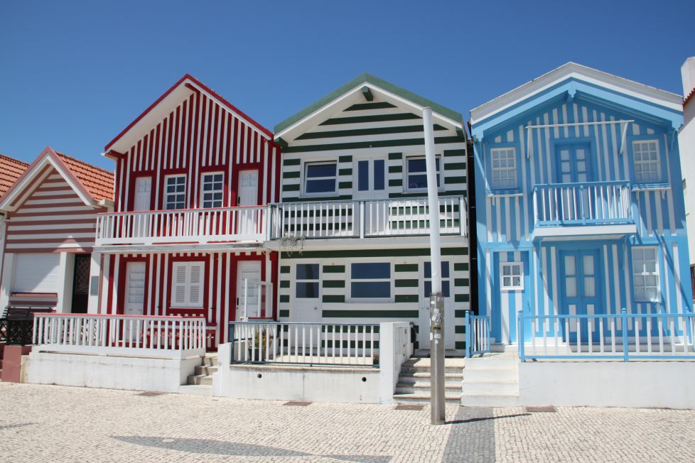 CASITAS DE COLORES