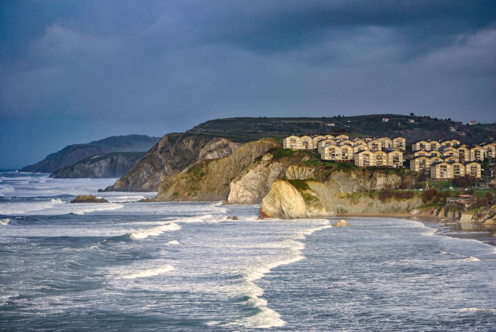 Contrastes en las costas de Sopelana