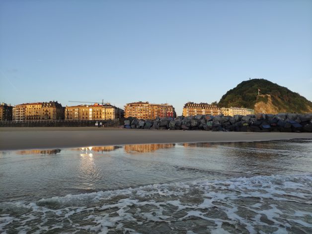 Espejo en.la Zurriola