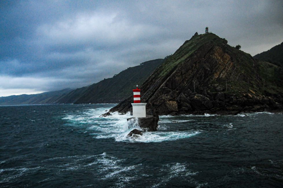 El faro en la tormenta