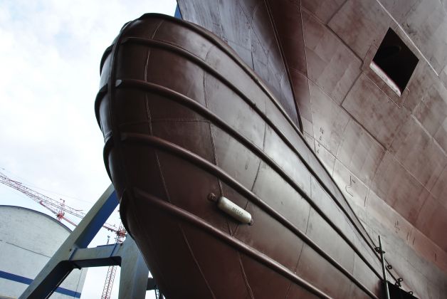 La proa que surca los mares.