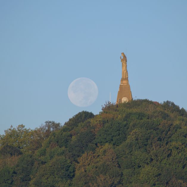 A tus pies. Sagrado Corazón (Monte Urgull)