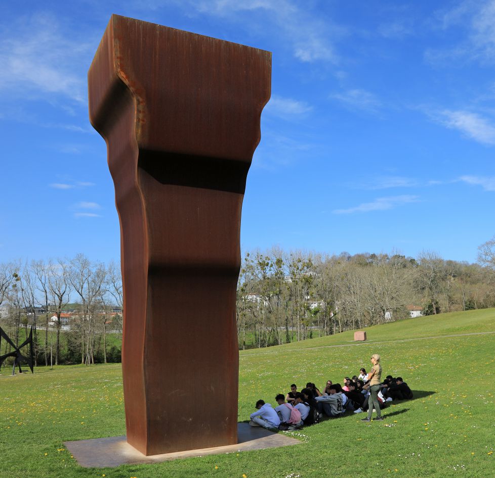 \"buscando la sombra\"