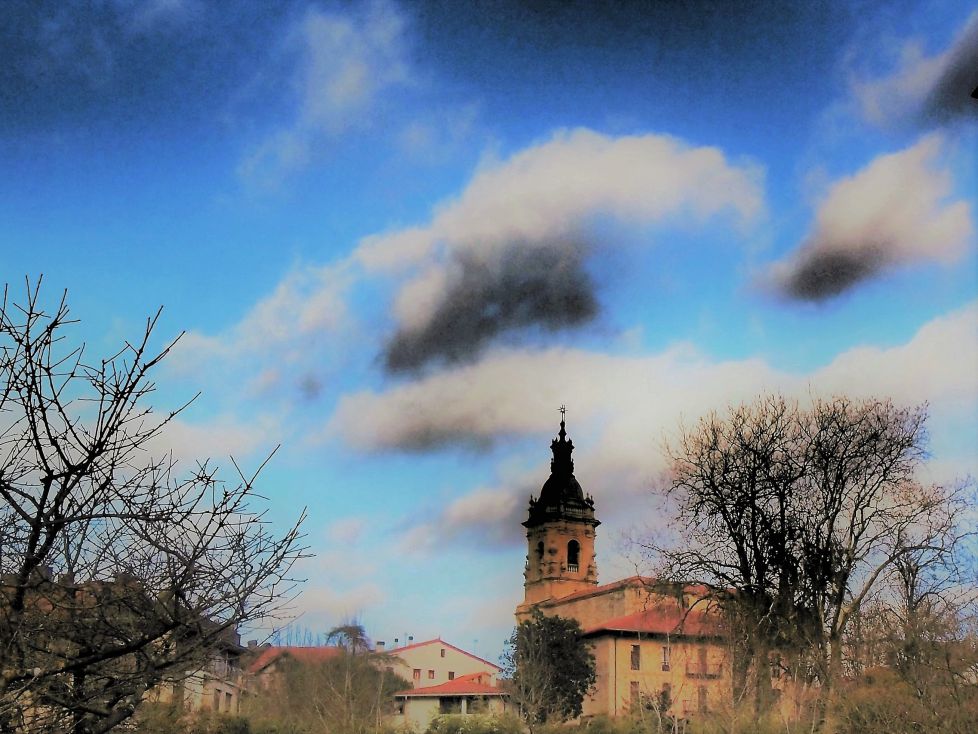 Con nubes espectaculares