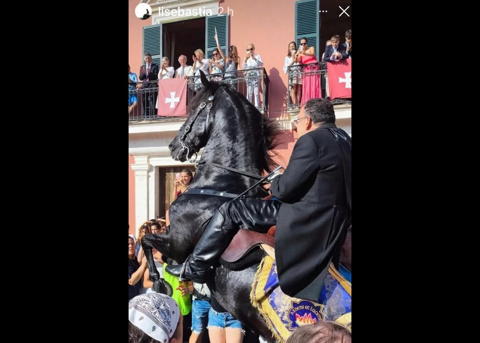 JALEO DEL CABALLO ENTRE PERSONAS