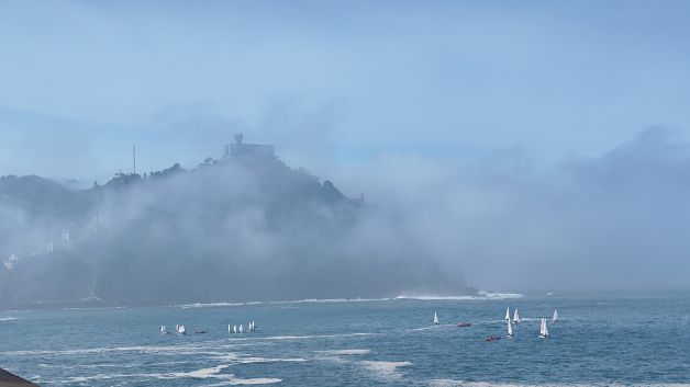 EL MAR Y LA NIEBLA