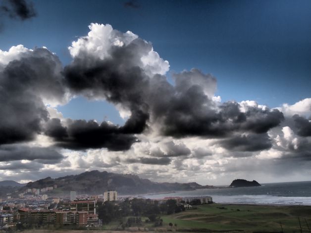 Nubarrones en Zarautz