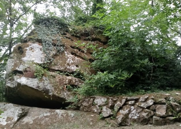 ROCA FRENTE AL CEMENTERIO DE LOS INGLESES