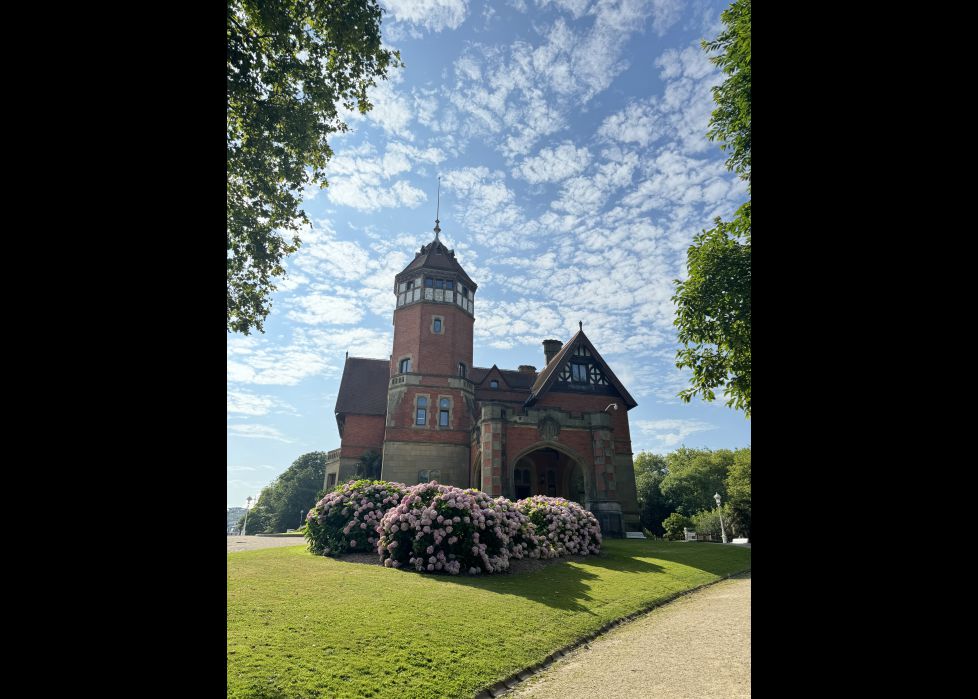 Trust what you feel , what you hear.