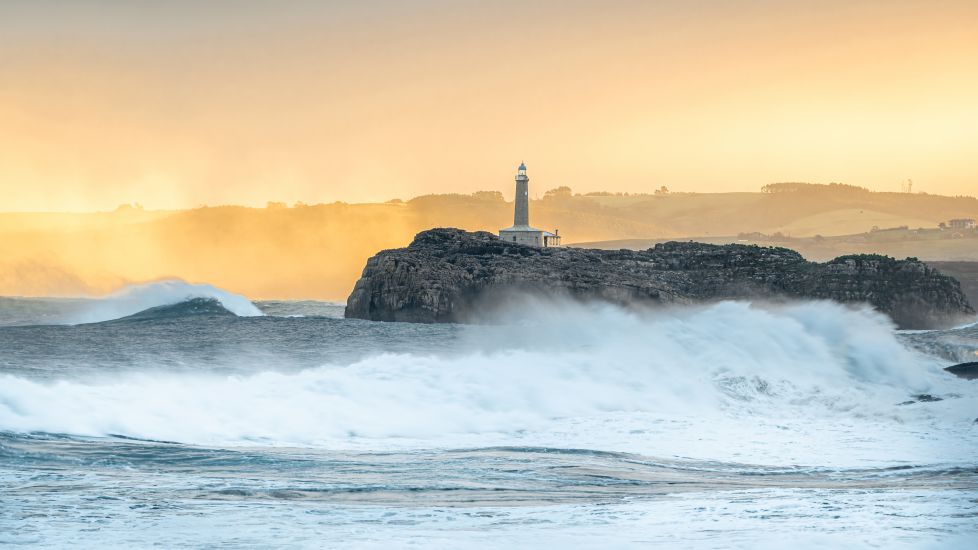 Amanece en la tormenta