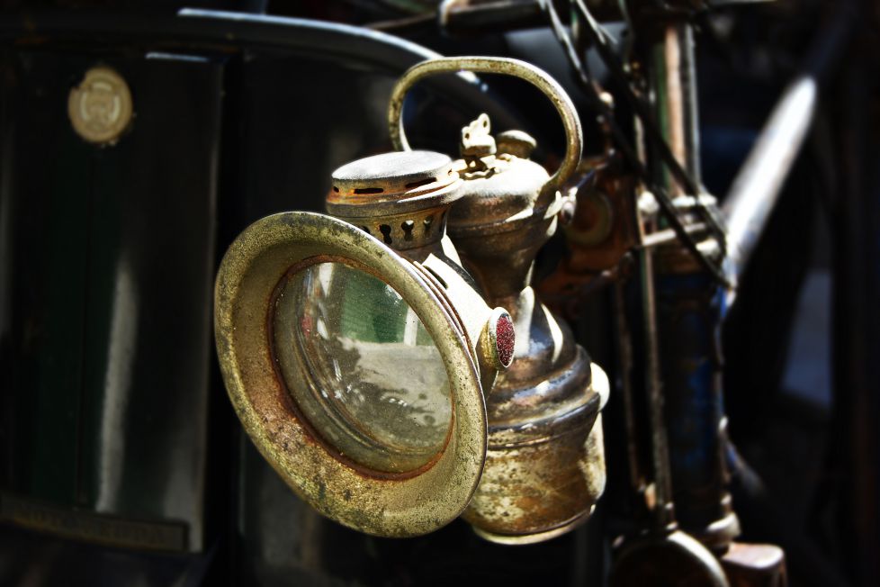 ANTZINAKO LANPARA - LAMPARA ANTIGUA