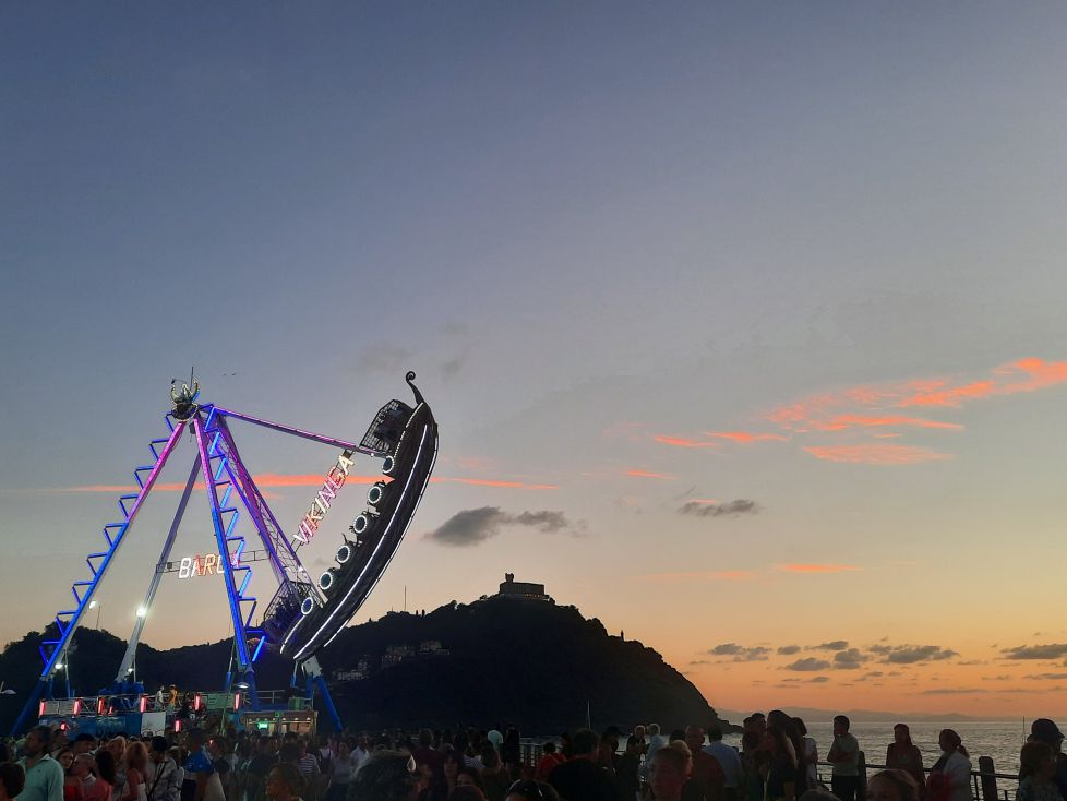 Diversion , fiesta y familia.