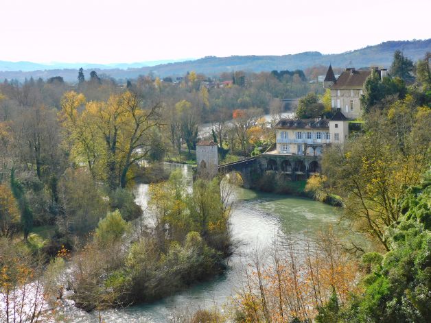 Sauveterre de Béarn.