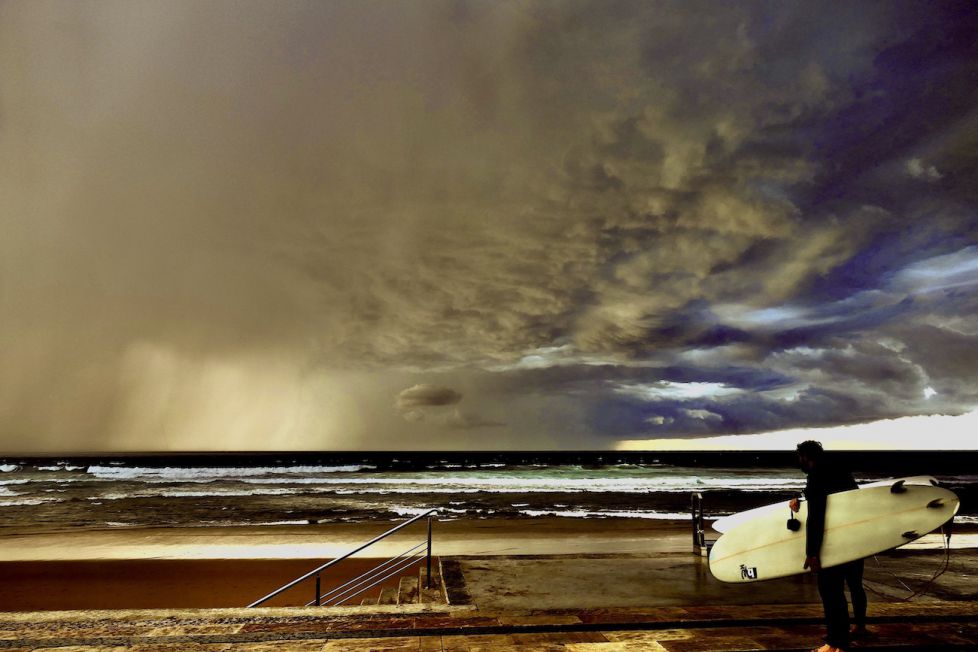 Tormenta de primavera en la playa de Zarautz