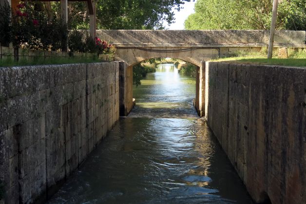 Tranquilidad en el canal