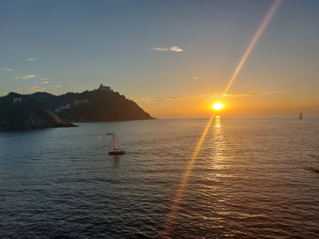 EL ÚLTIMO ATARDECER DE ASTE NAGUSIA