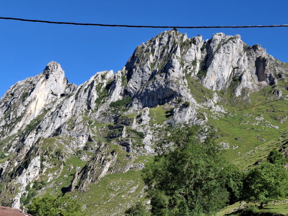 Alcanzar lo Imposible: Caminando o con Ayudita.