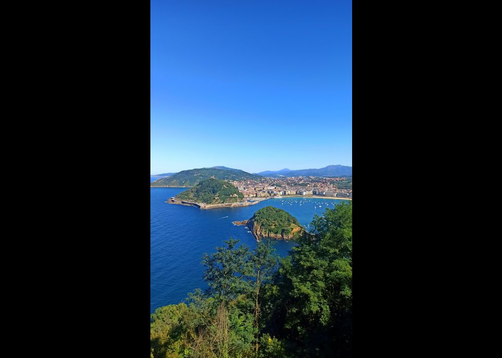 Azul Donosti!!