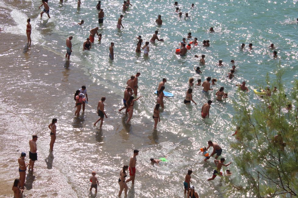 Biarritz al Sol: El Ritmo del Verano