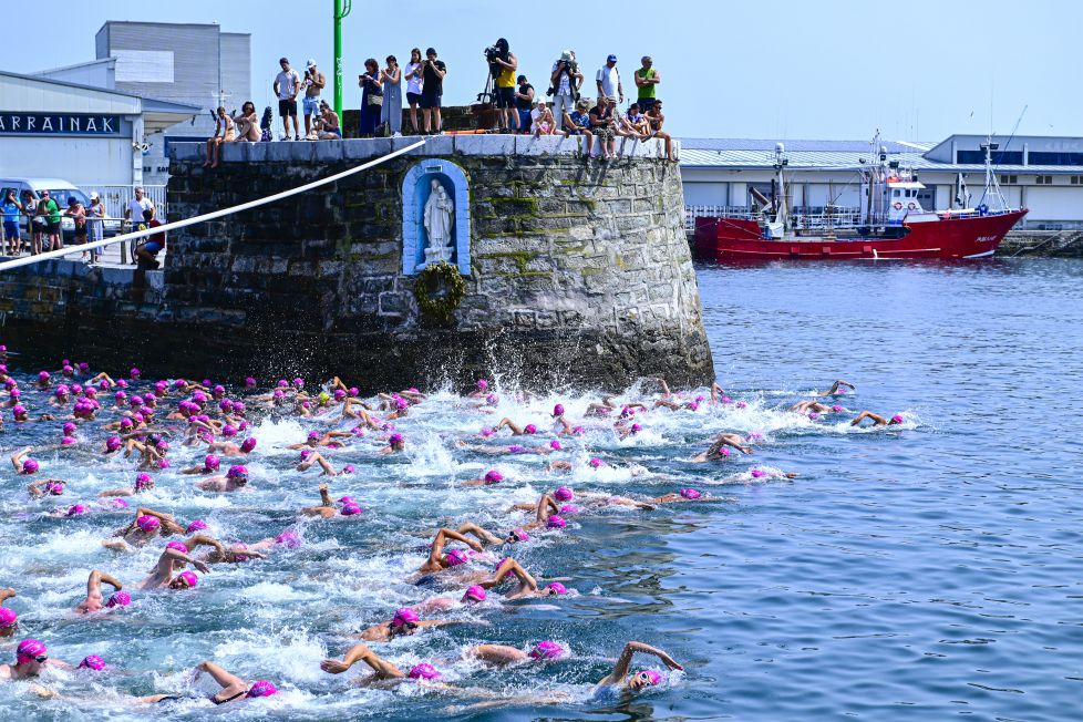 Como sardinas en lata.