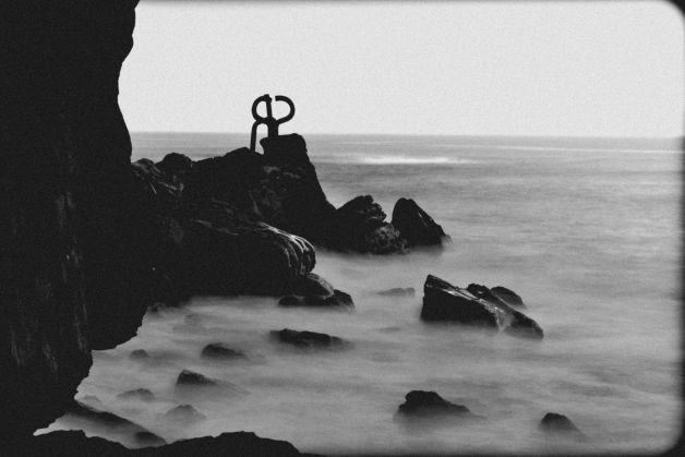 Donde el Mar Susurra al Viento