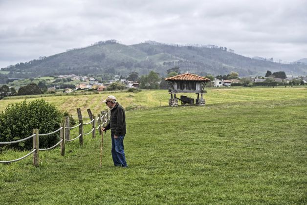 Hórreo de la Ermita de La Regalina